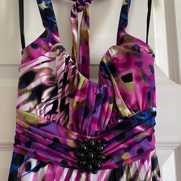 NWOT fun gown - Picture 2 of 6